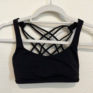 Lululemon sports bra